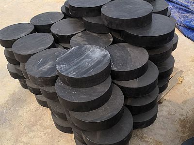 松滋市板式橡胶支座由若干层橡胶片与薄钢板经加压硫化
